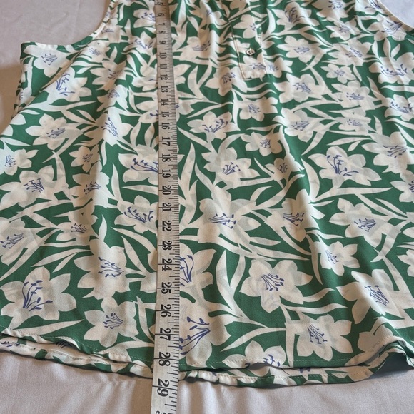 CAbi Green Floral Button-Up Blouse - Picture 4 of 13